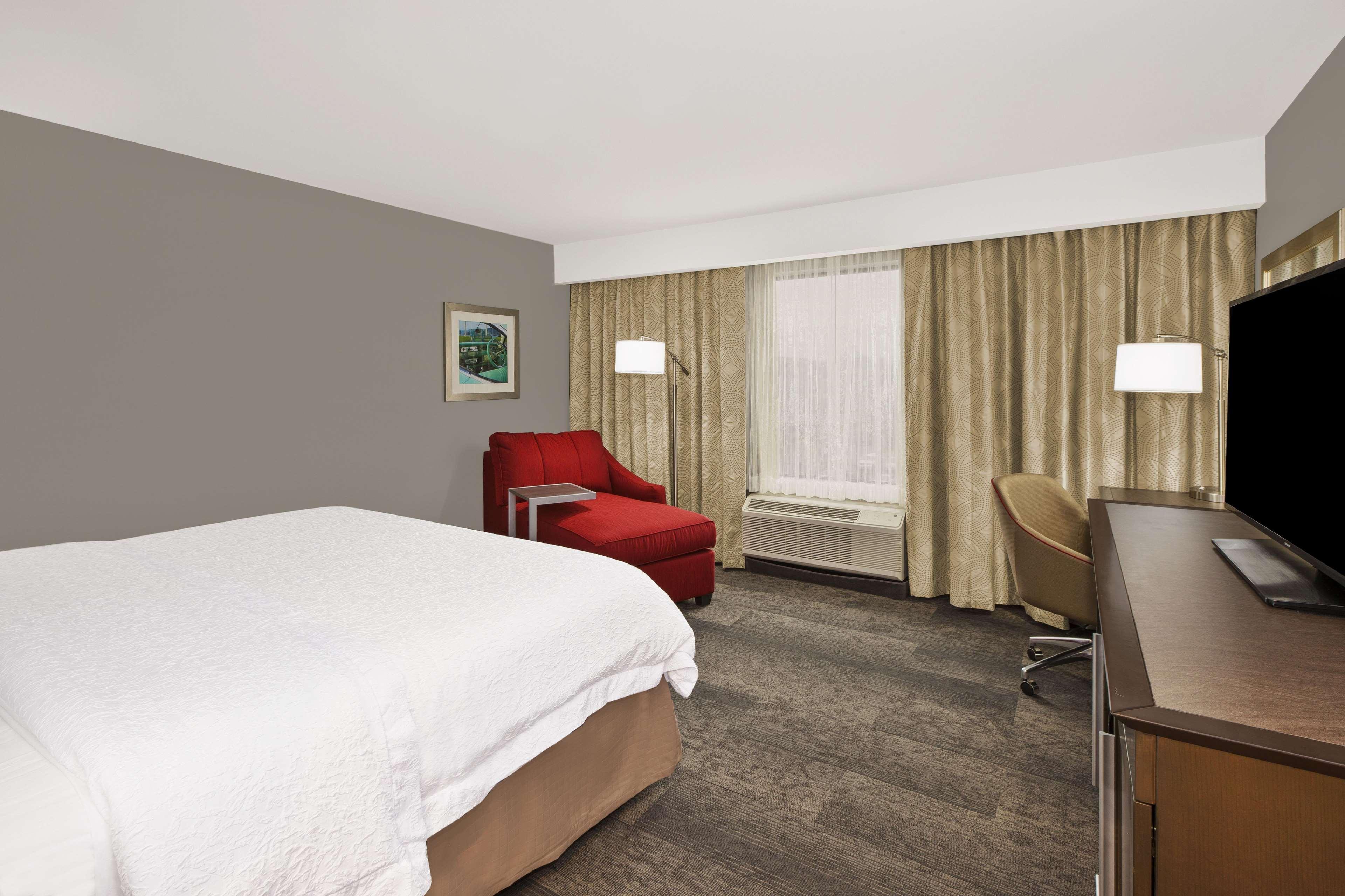 Hampton Inn By Hilton West Bloomfield Novi Фармингтон-Хиллз Экстерьер фото