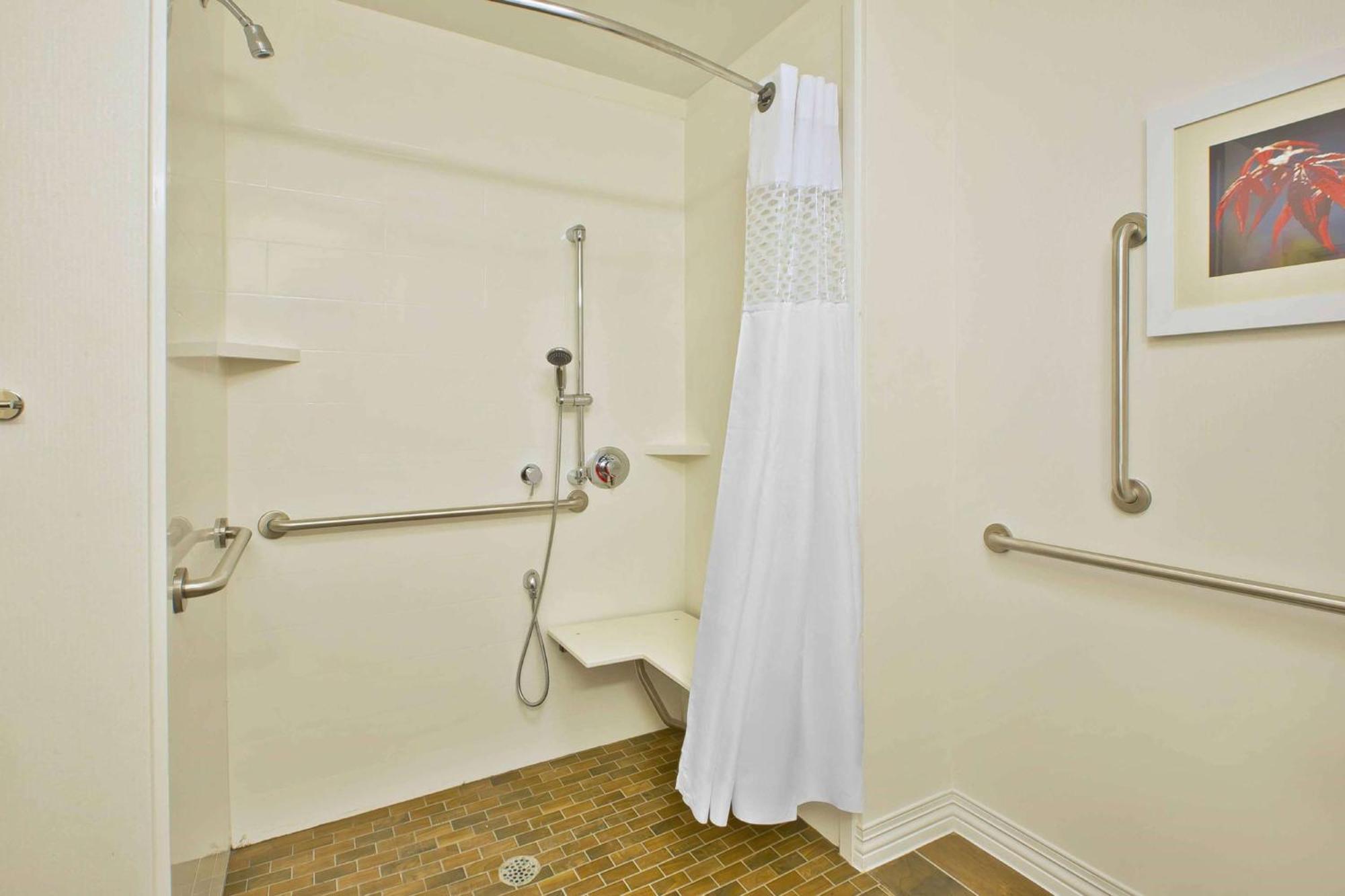 Hampton Inn By Hilton West Bloomfield Novi Фармингтон-Хиллз Экстерьер фото
