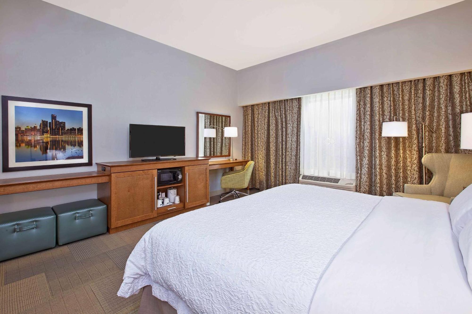 Hampton Inn By Hilton West Bloomfield Novi Фармингтон-Хиллз Экстерьер фото