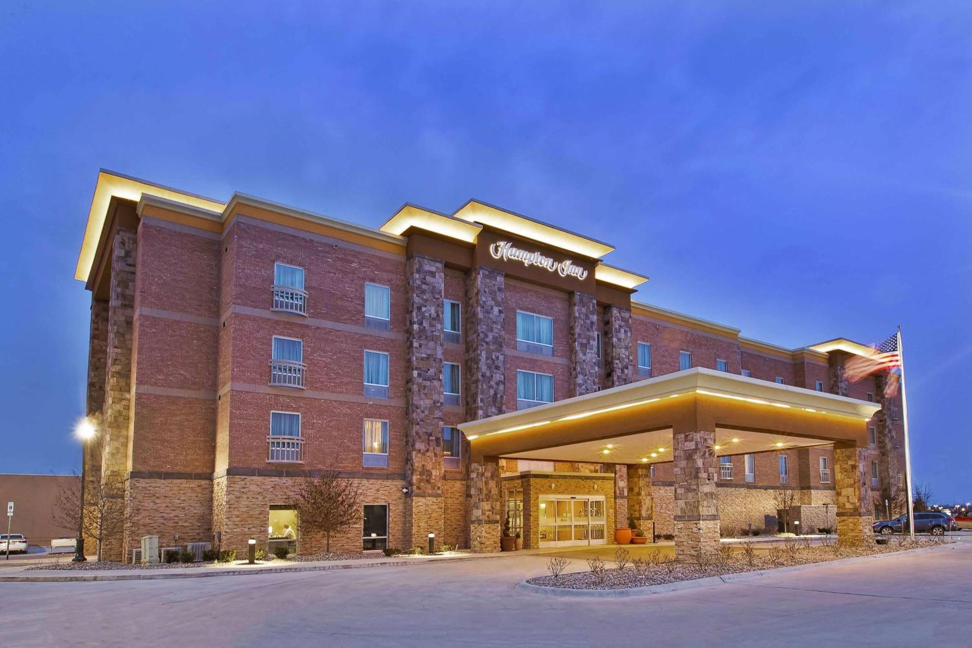 Hampton Inn By Hilton West Bloomfield Novi Фармингтон-Хиллз Экстерьер фото