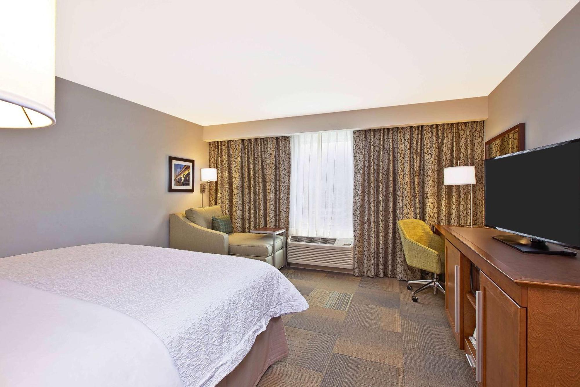 Hampton Inn By Hilton West Bloomfield Novi Фармингтон-Хиллз Экстерьер фото