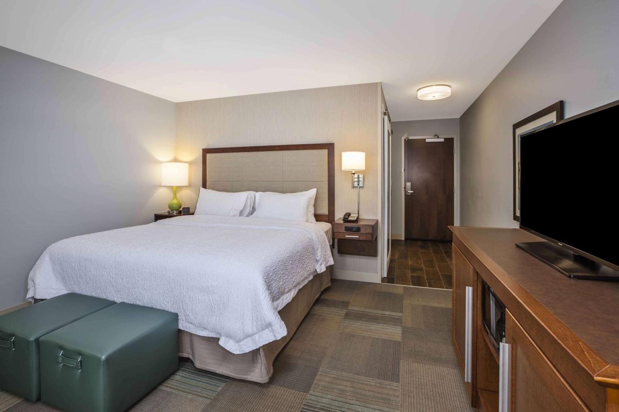 Hampton Inn By Hilton West Bloomfield Novi Фармингтон-Хиллз Экстерьер фото