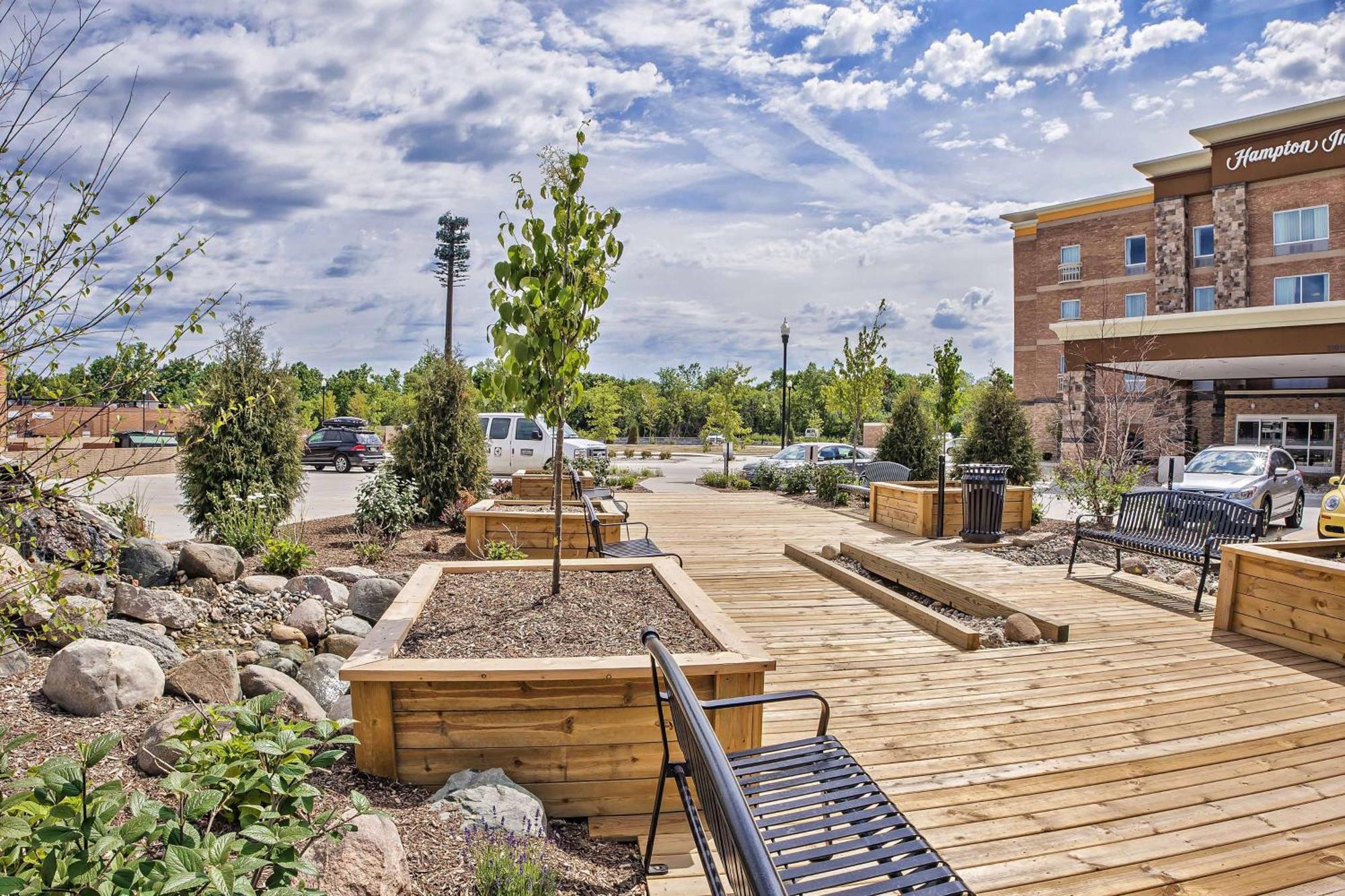 Hampton Inn By Hilton West Bloomfield Novi Фармингтон-Хиллз Экстерьер фото