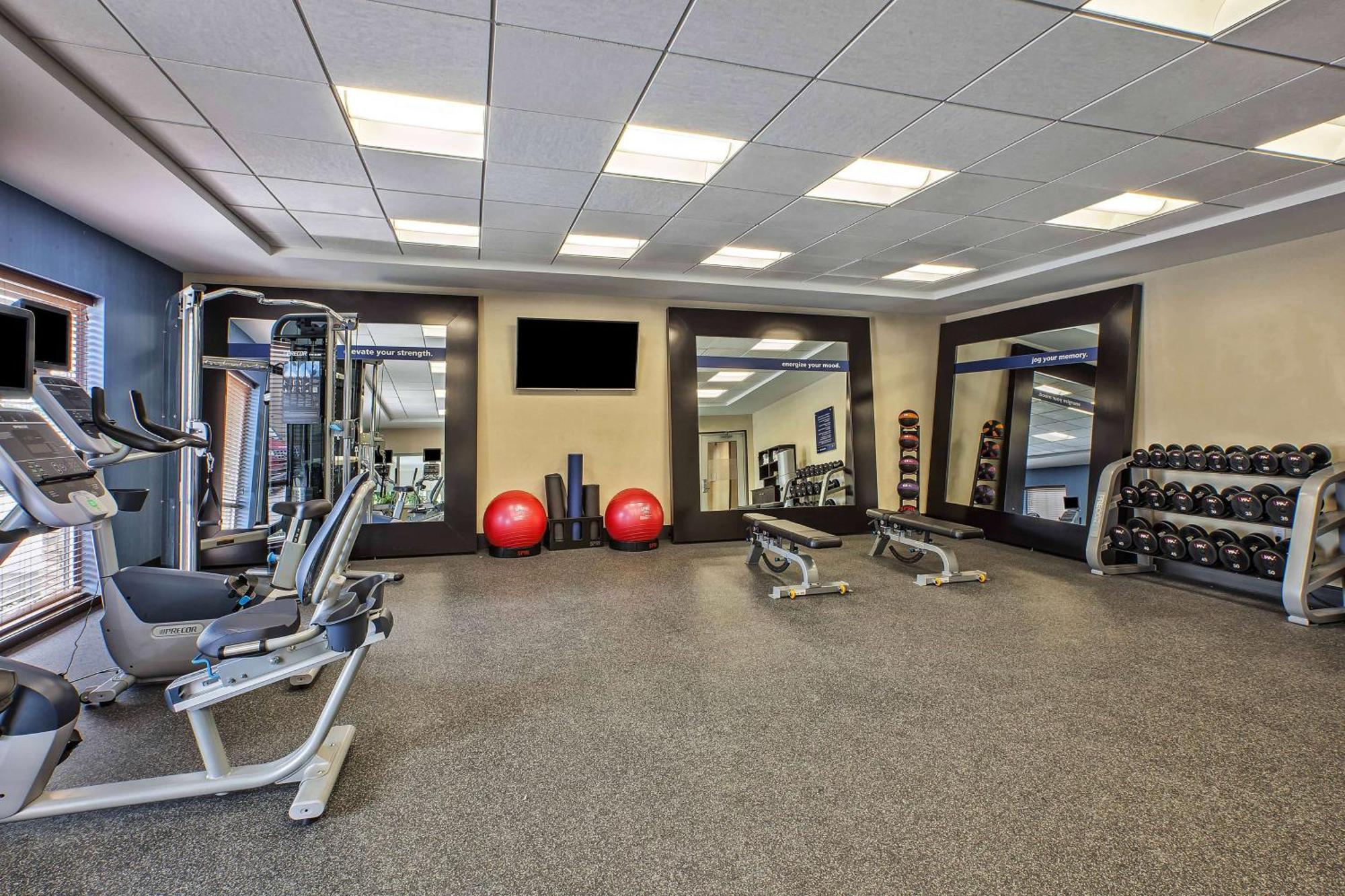 Hampton Inn By Hilton West Bloomfield Novi Фармингтон-Хиллз Экстерьер фото