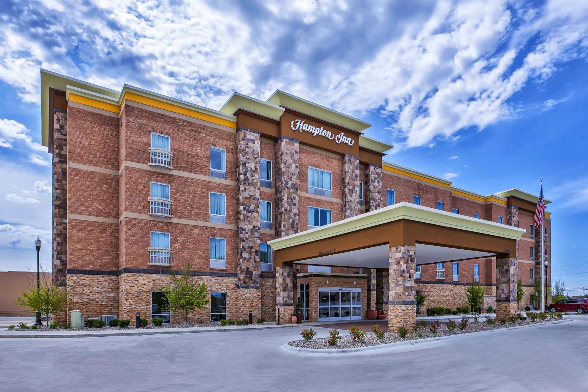 Hampton Inn By Hilton West Bloomfield Novi Фармингтон-Хиллз Экстерьер фото